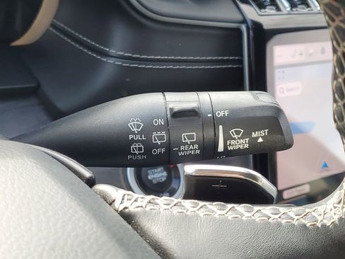 Used 2021 Jeep Grand Cherokee L Limited image 21