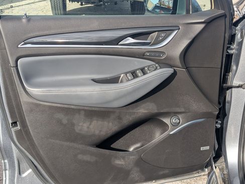 Used 2021 Buick Enclave Premium w/ Sun and Sites Package image 15