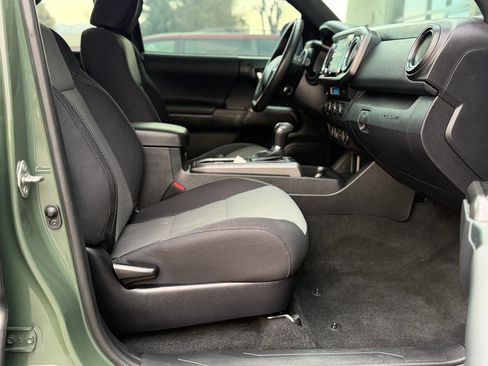 Used 2021 Toyota Tacoma TRD Sport image 62