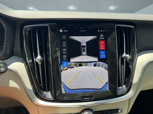 New 2026 Volvo V60 B5 Cross Country Plus w/ Protection Package Premier image 31