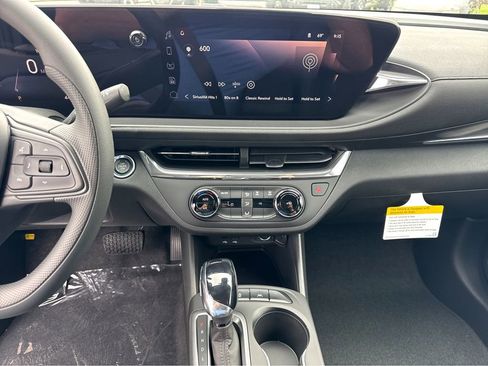 New 2026 Buick Envista Sport Touring FWD image 12
