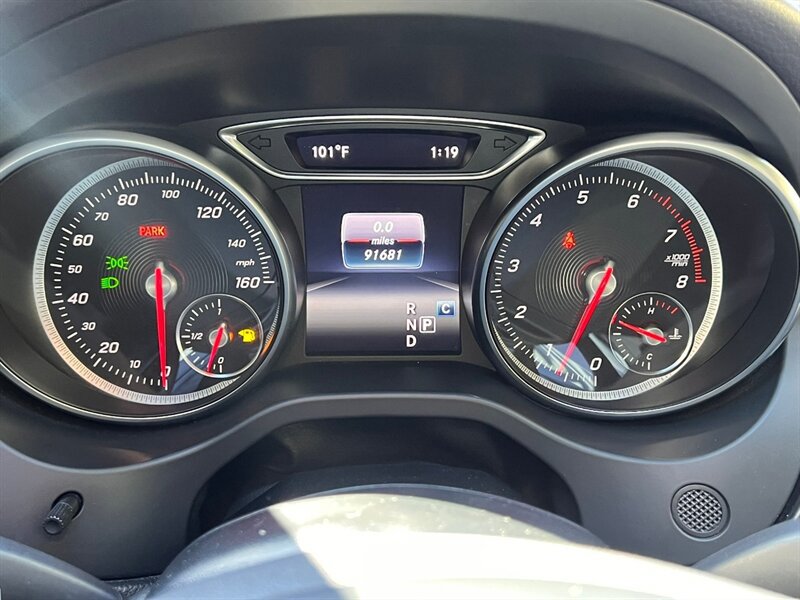 Used 2019 Mercedes-Benz CLA 250 4MATIC w/ Premium Package image 31