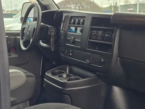 Used 2024 GMC Savana 2500 w/ Driver Convenience Package image 7