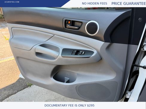 Used 2012 Toyota Tacoma 2WD Access Cab w/ SR5 Pkg image 17