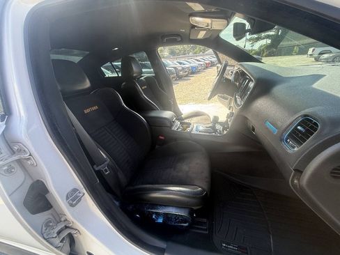 Used 2017 Dodge Charger R/T RWD image 22