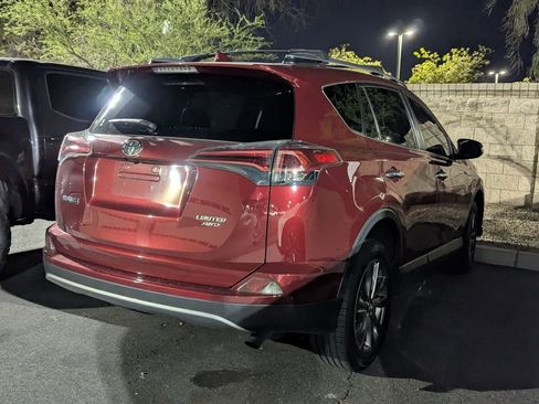 Certified 2018 Toyota RAV4 Limited AWD/4WD image 4