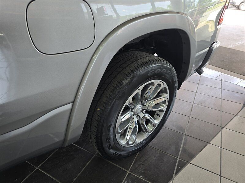 Used 2020 RAM 1500 Laramie w/ Sport Appearance Package AWD/4WD image 46