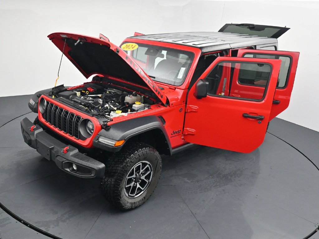 Used 2024 Jeep Wrangler Unlimited Rubicon AWD/4WD image 41
