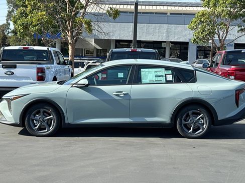 New 2026 Kia K4 FWD image 7