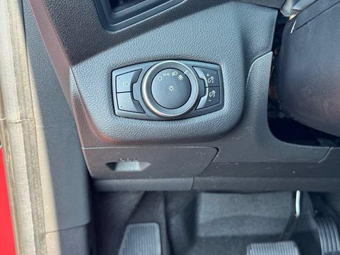 Used 2019 Ford Escape SE AWD/4WD image 18