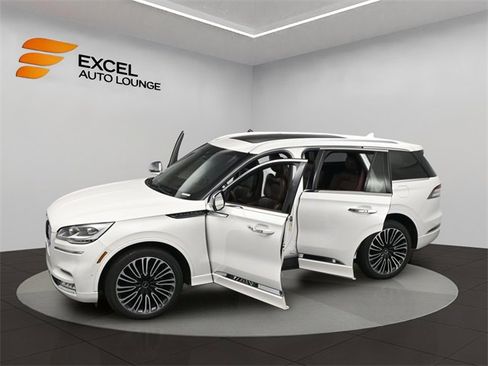 Used 2020 Lincoln Aviator Black Label w/ Dynamic Handling Package image 60