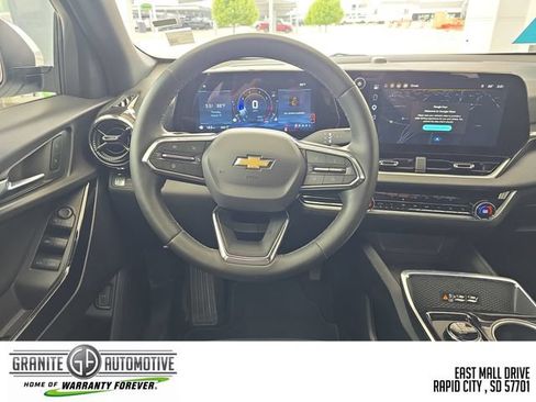 Used 2026 Chevrolet Equinox LT w/ Convenience Package II AWD/4WD image 14