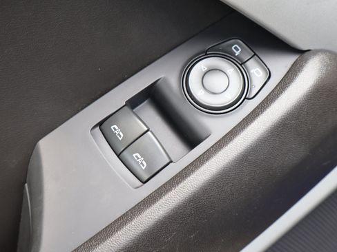 Used 2023 Chevrolet Camaro LT RWD image 13