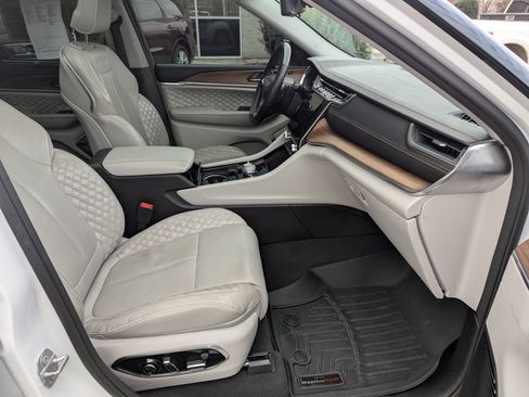 Used 2022 Jeep Grand Cherokee Summit w/ Adv Protech Group IV image 19