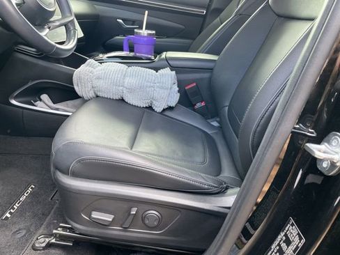 Used 2023 Hyundai Tucson Limited image 13