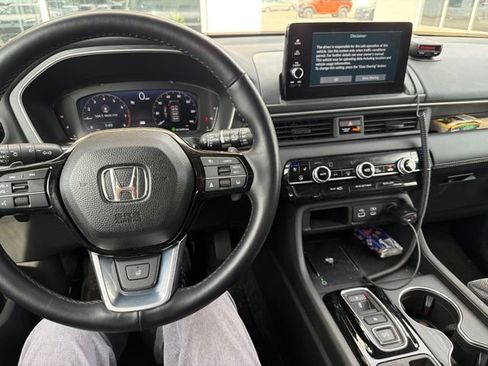 Used 2024 Honda Pilot Elite image 10