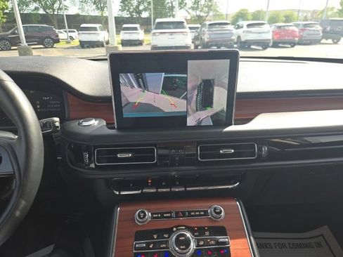Certified 2023 Lincoln Aviator Reserve w/ Jet Package AWD/4WD image 38