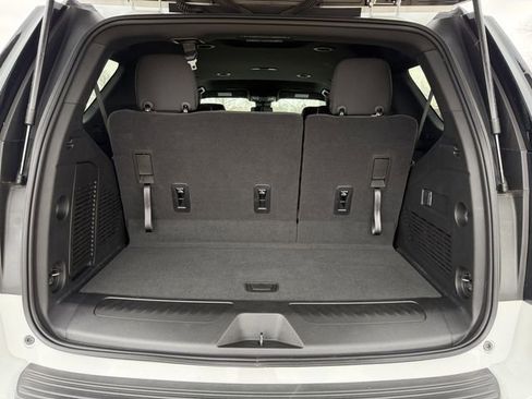 Used 2025 Chevrolet Tahoe LS image 30