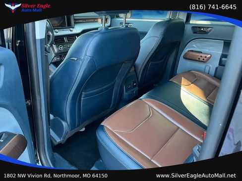 Used 2022 Ford Maverick Lariat FWD image 9