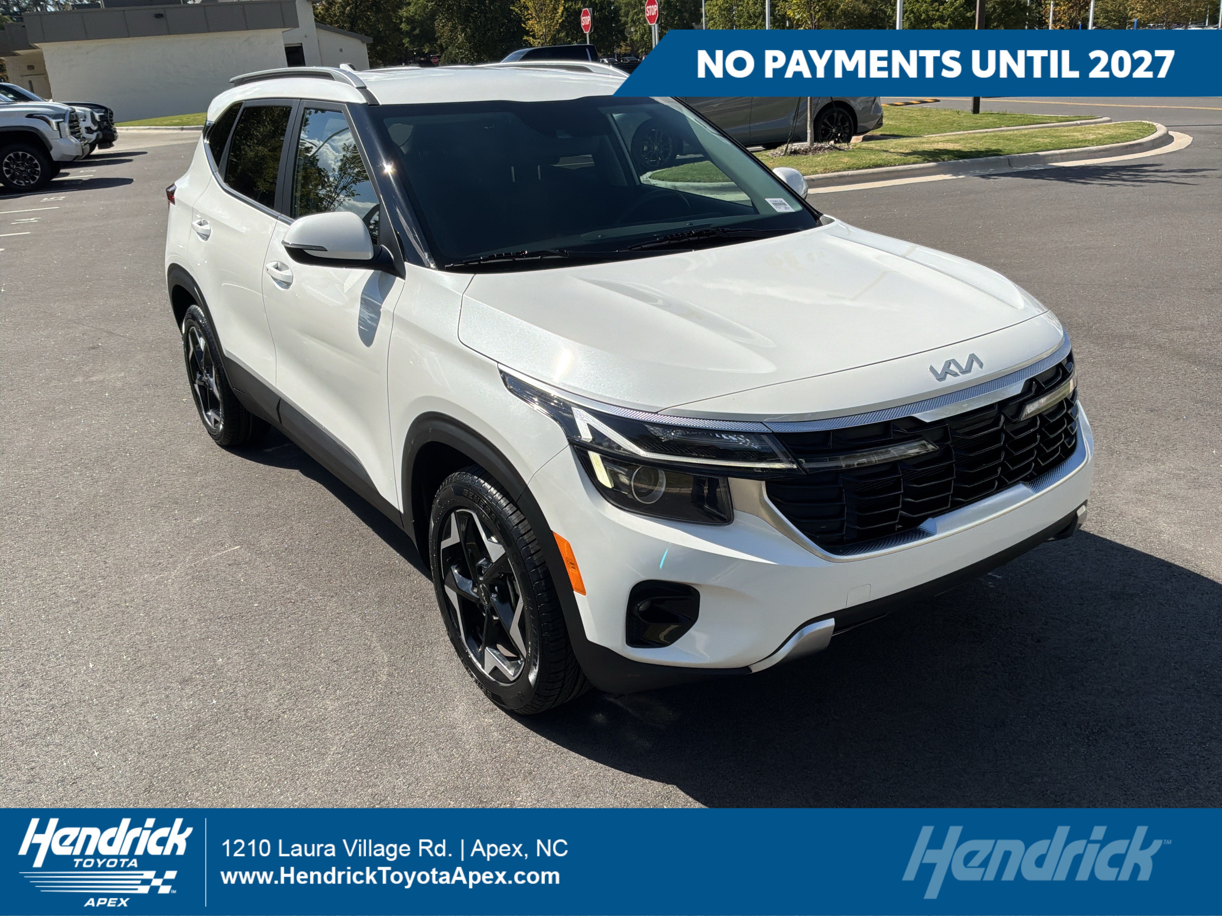 Used 2024 Kia Seltos EX FWD image 1
