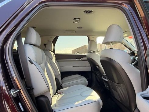 Used 2025 Hyundai Palisade SEL FWD image 17