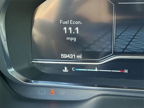 Used 2024 GMC Yukon SLT image 11