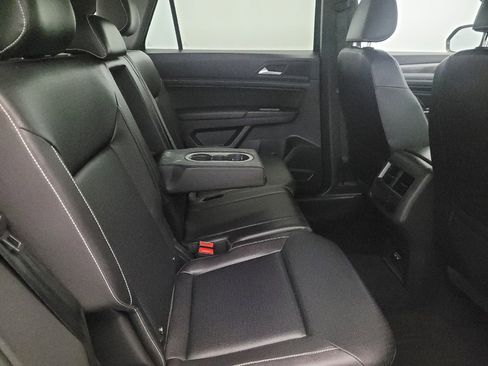 Used 2020 Volkswagen Atlas Cross Sport SEL R-Line image 19