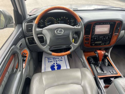 Used 2002 Lexus LX 470 4WD image 12