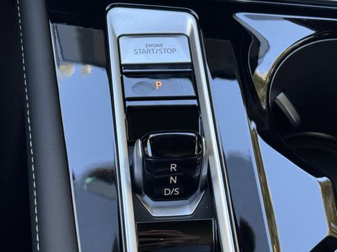 New 2026 Volkswagen Atlas Cross Sport SE image 27