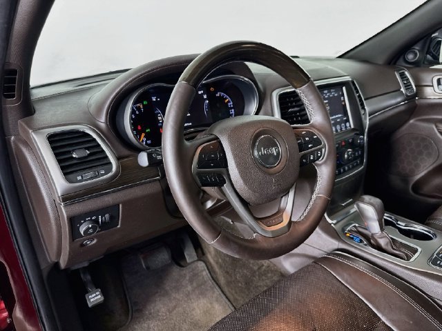 Used 2018 Jeep Grand Cherokee Overland AWD/4WD image 12