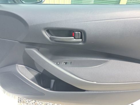 Used 2024 Toyota Corolla LE image 18
