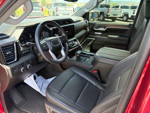 Used 2024 GMC Sierra 1500 Denali AWD/4WD image 14