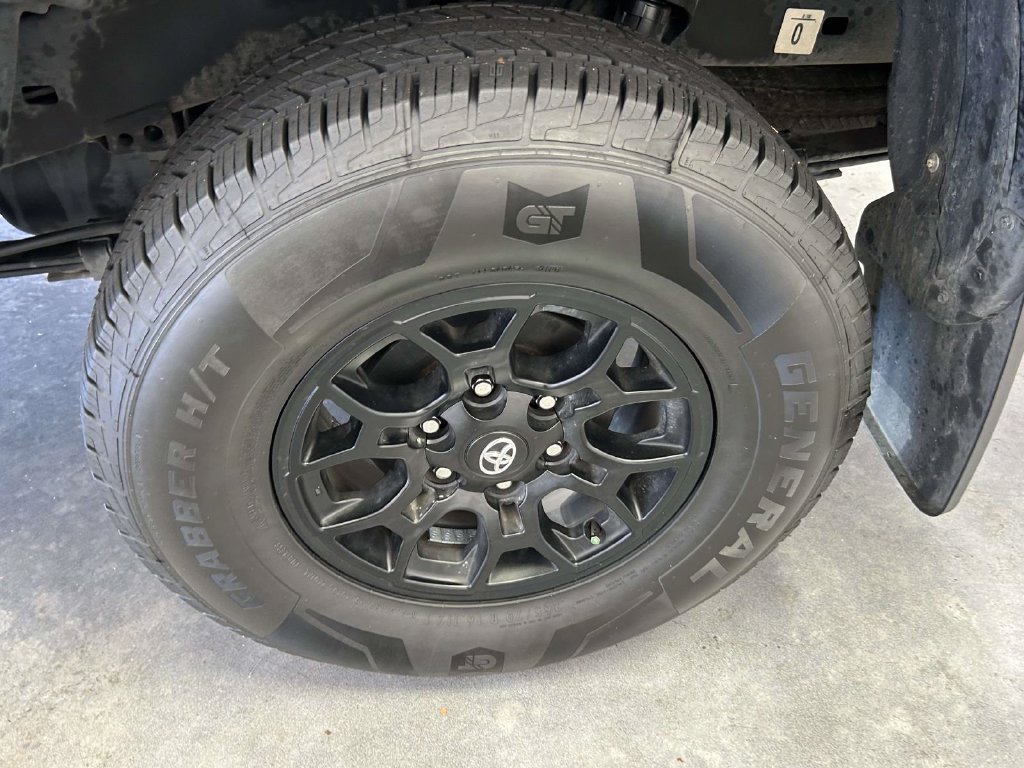 Certified 2022 Toyota Tacoma SR5 RWD image 11