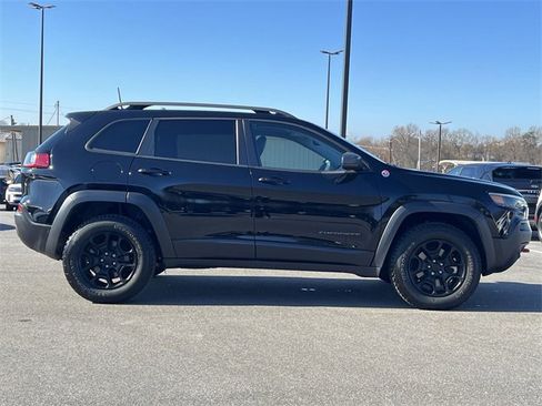 Used 2021 Jeep Cherokee Trailhawk w/ Sun, Sound & Nav Group image 39