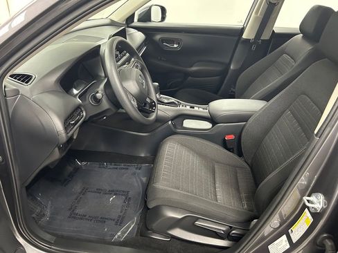 Certified 2025 Honda HR-V LX image 12