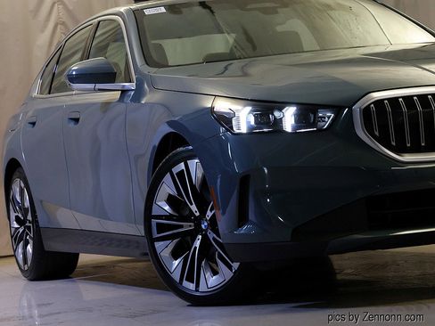 Certified 2026 BMW 540i xDrive AWD/4WD image 4