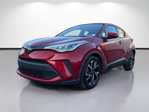 Used 2021 Toyota C-HR XLE FWD image 7