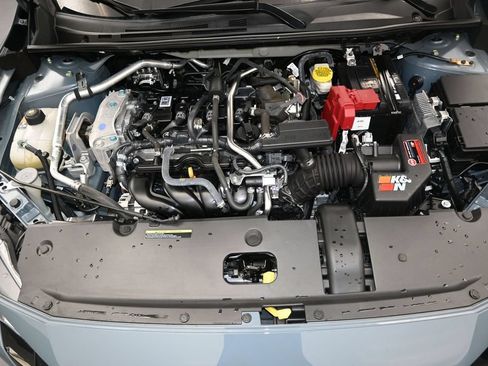 Used 2025 Nissan Sentra SR w/ SR Premium Package FWD image 29