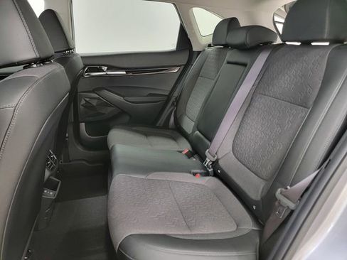 New 2026 Kia Seltos S image 16