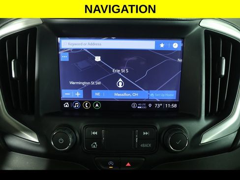 Used 2022 GMC Terrain SLT w/ Infotainment Package II AWD/4WD image 13