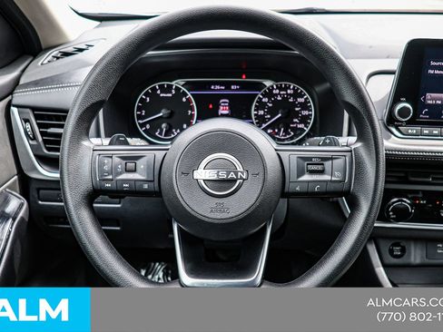 Used 2024 Nissan Rogue S FWD image 23