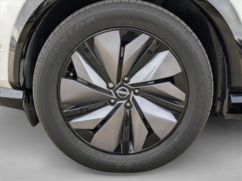 Used 2023 Nissan Ariya image 25