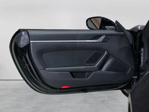 Used 2022 Porsche 911 Carrera RWD image 26