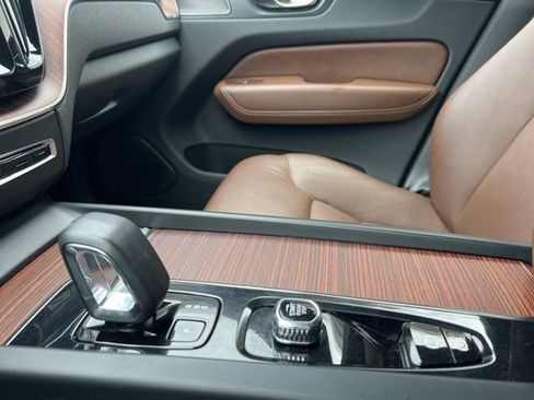 Certified 2023 Volvo XC60 T8 Plus image 35