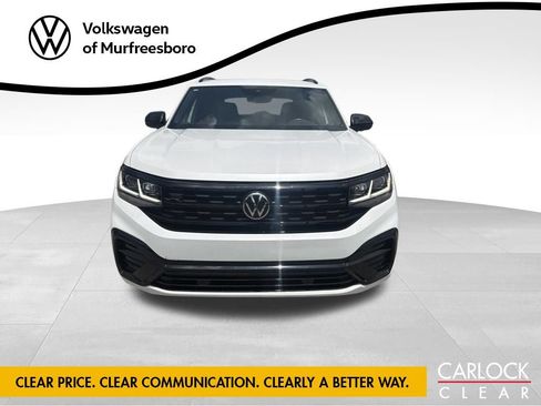 Certified 2023 Volkswagen Atlas Cross Sport SEL R-Line AWD/4WD image 3