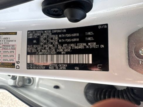 Used 2016 Lexus GX 460 w/ Premium Package AWD/4WD image 18