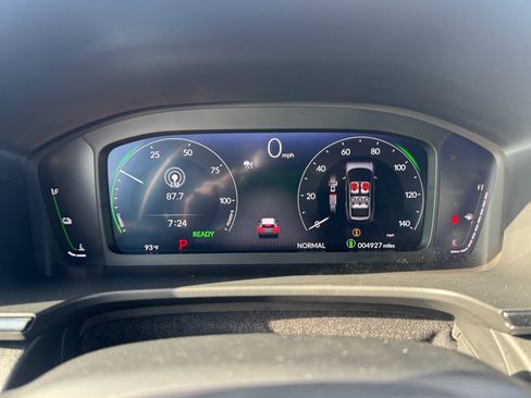 Used 2026 Honda CR-V TrailSport image 16