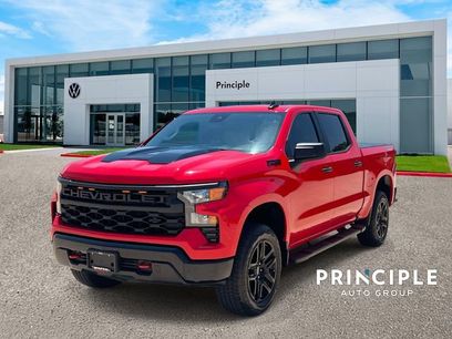 Used 2025 Chevrolet Silverado 1500 Custom Trail Boss w/ LPO, Dark Essentials Package