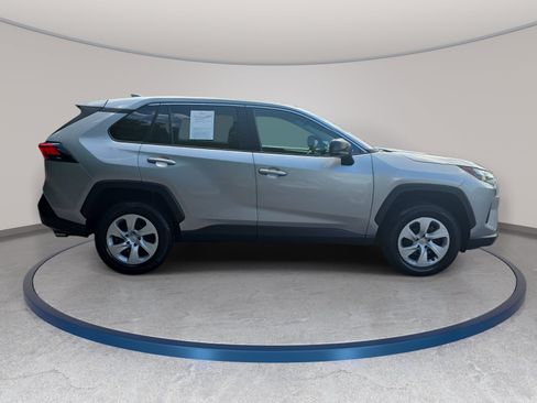 Used 2023 Toyota RAV4 LE FWD image 4