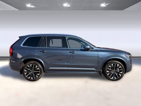 New 2026 Volvo XC90 B6 Plus w/ Protection Package image 8